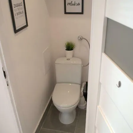 Apartament 8 Apartment *